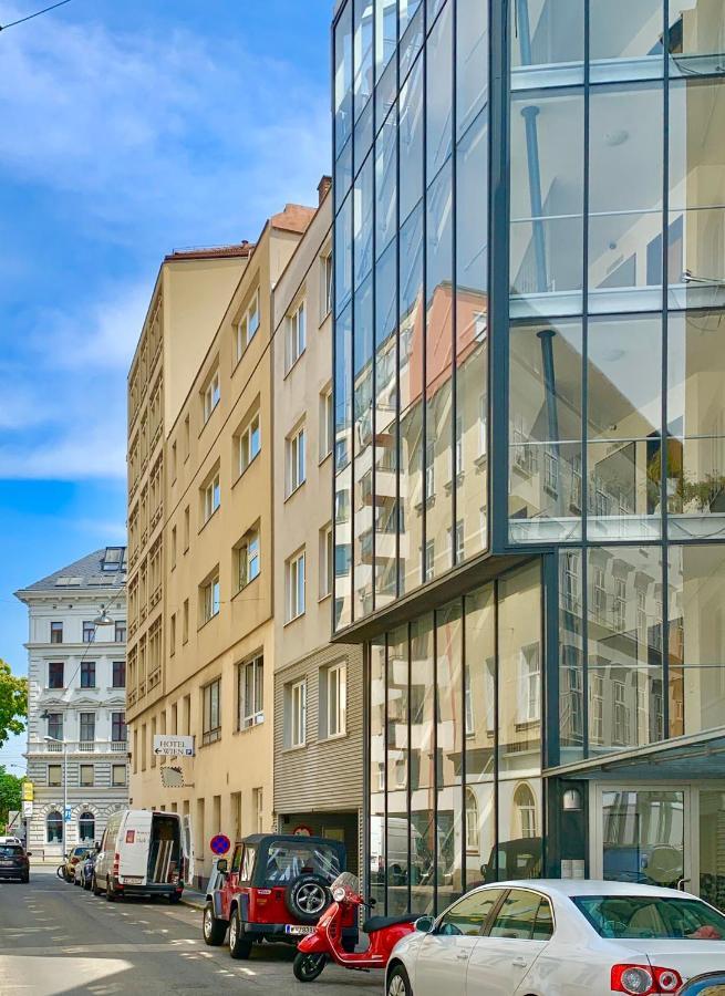 Luxurious City Apartment Incl Garage And Terrace Wien Eksteriør billede